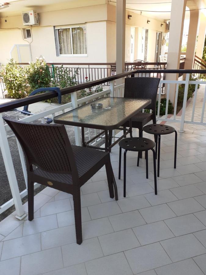 Chrysafis Apartments Nea Vrasna Exterior photo