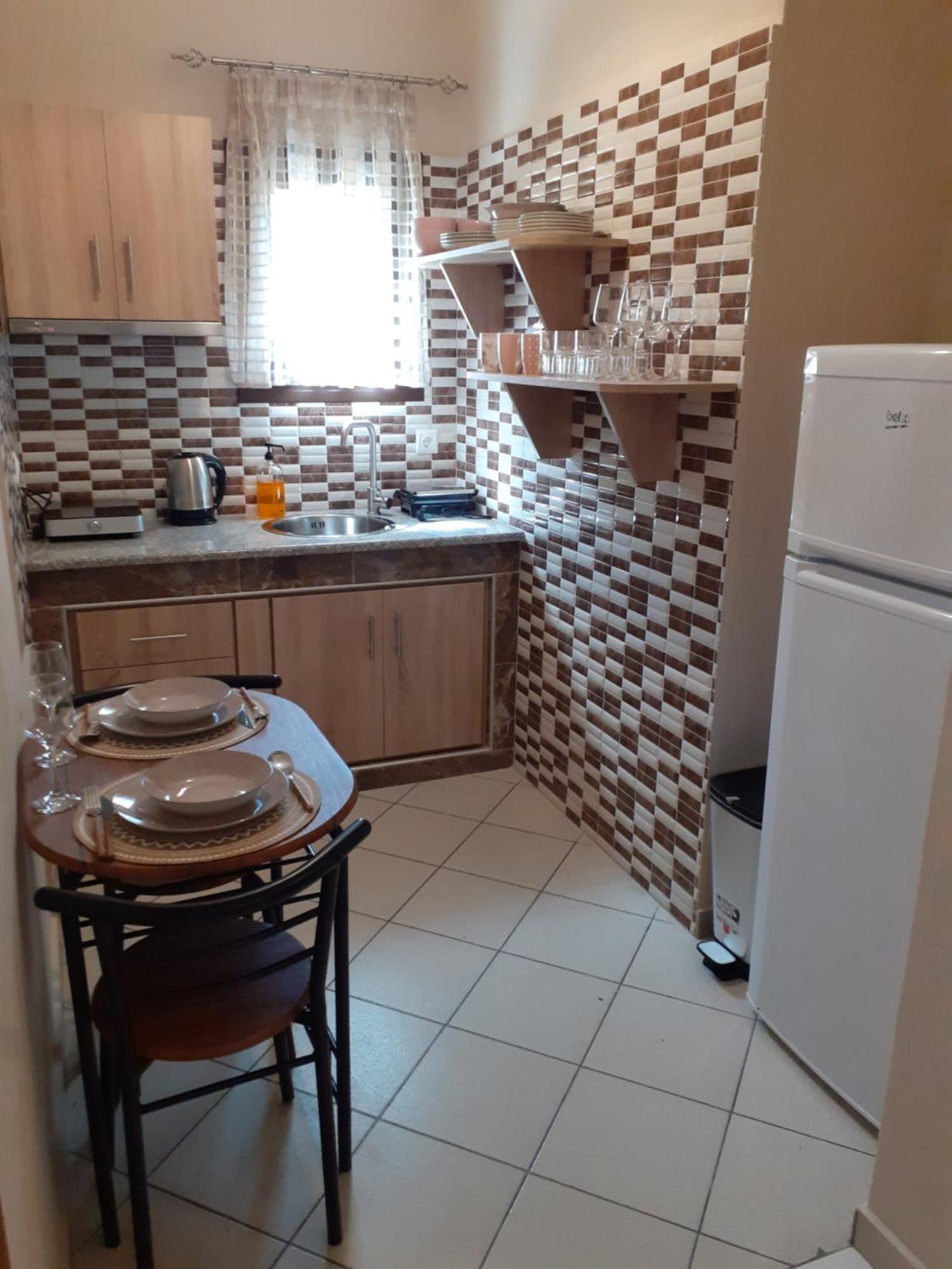 Chrysafis Apartments Nea Vrasna Room photo